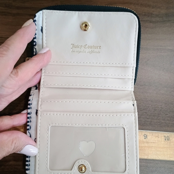 Juicy Couture Black Wallet with Gold Accent - Picture 3 of 5